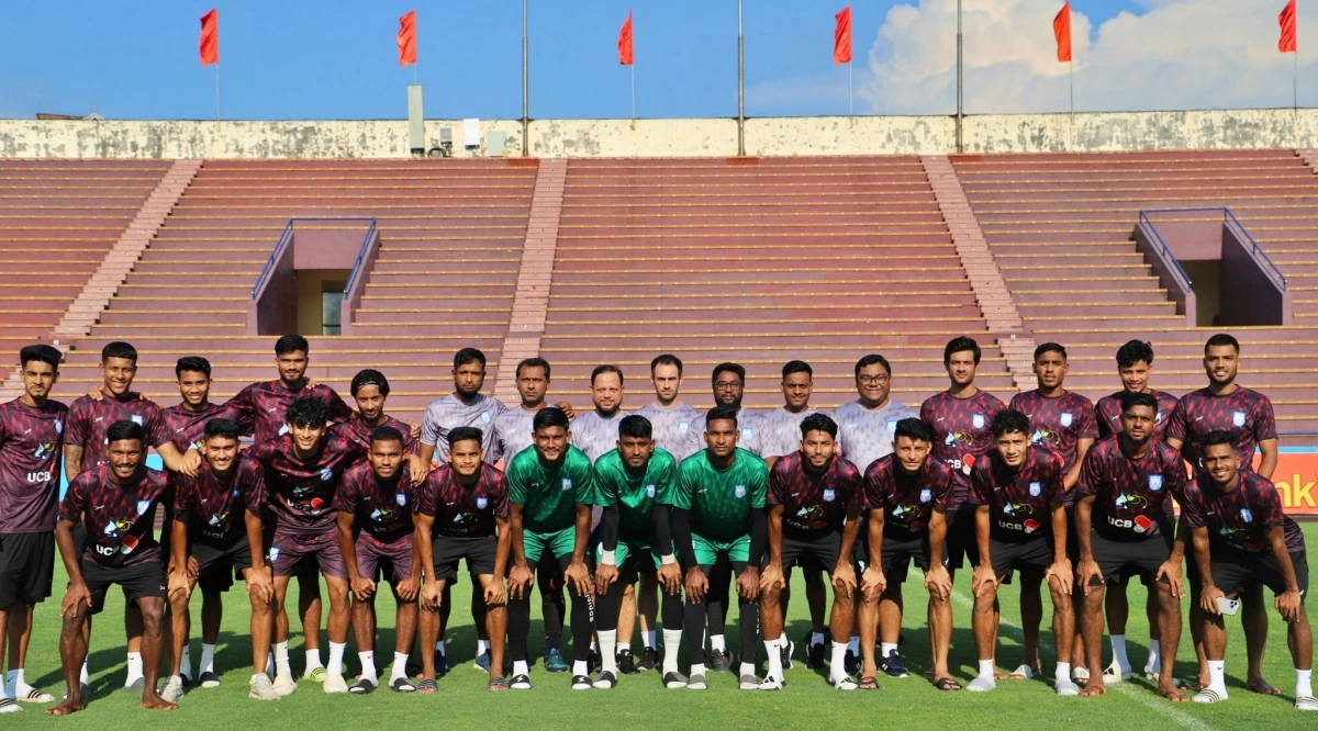 Các cầu thủ và ban huấn luyện của U23 Bangladesh trong buổi tập trước thềm trận đấu với U23 Việt Nam. (Ảnh: BFF)