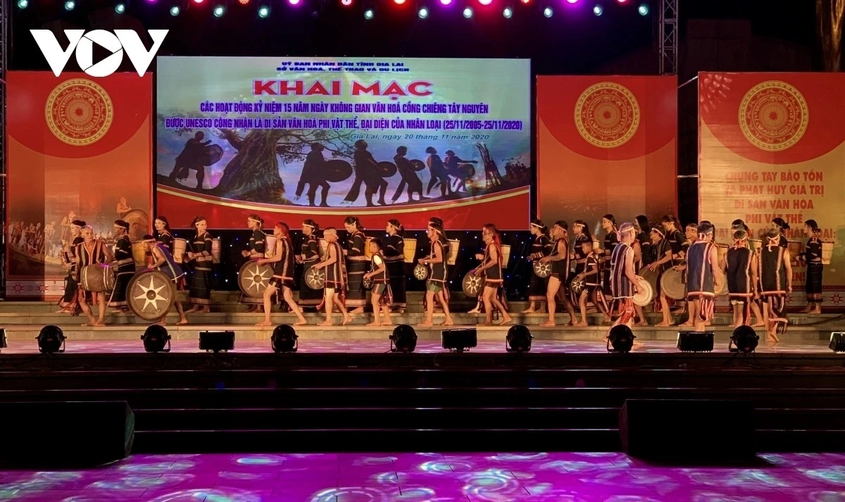 Cộng đồng Bahnar và Jarai ở Gia Lai lưu giữ không gian văn hoá cồng chiêng, cùng đời sống văn hoá đặc sắc là sản phẩm du lịch hấp dẫn tại địa phương.