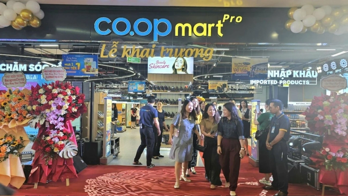 Co.opmart Pro Vũ Yên là mô hình siêu thị cao cấp đầu tiên trong hệ thống Co.opmart, tích hợp nhiều công nghệ hiện đại và dịch vụ tiện ích, hướng đến chuẩn mực bán lẻ quốc tế
