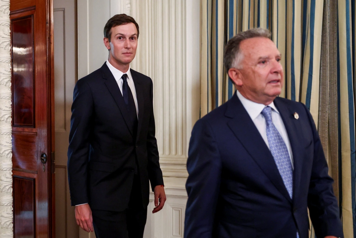 Ông Steve Witkoff (phải) và ông Jared Kushner. Ảnh: Reuters