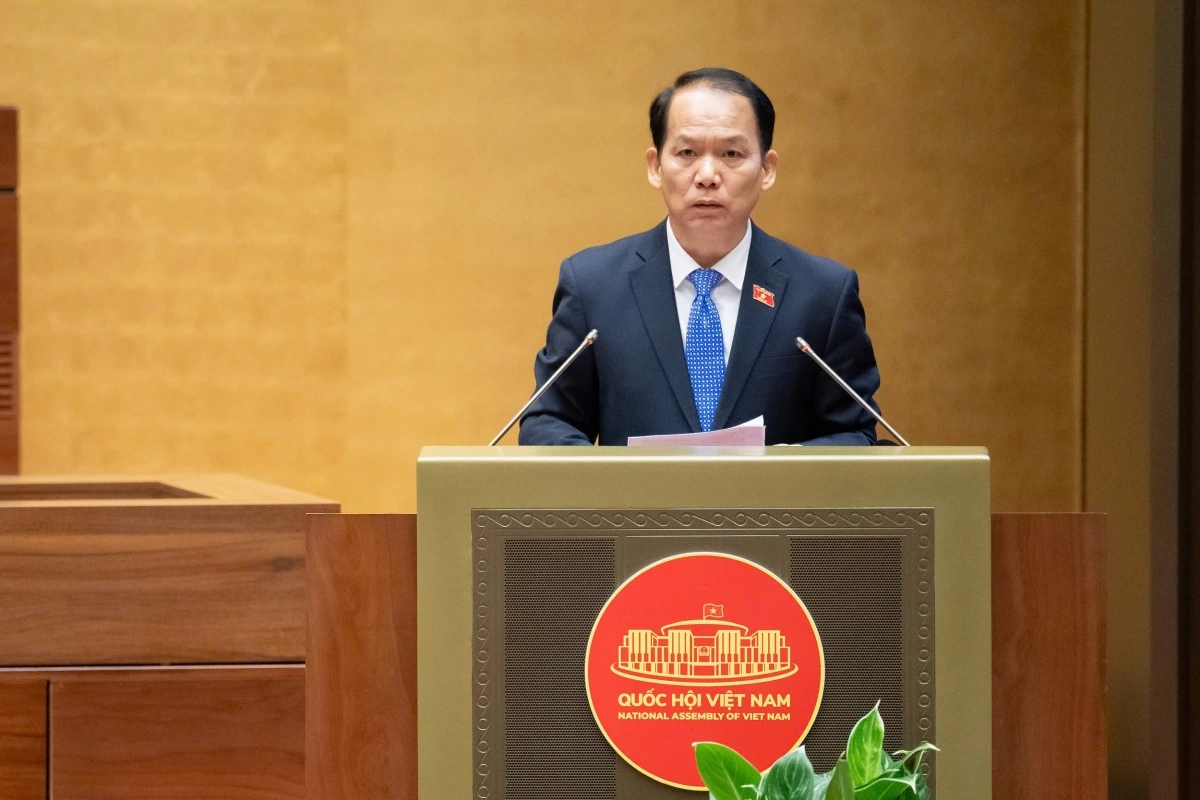 Chủ nhiệm Ủy ban Pháp luật và Tư pháp Hoàng Thanh Tùng