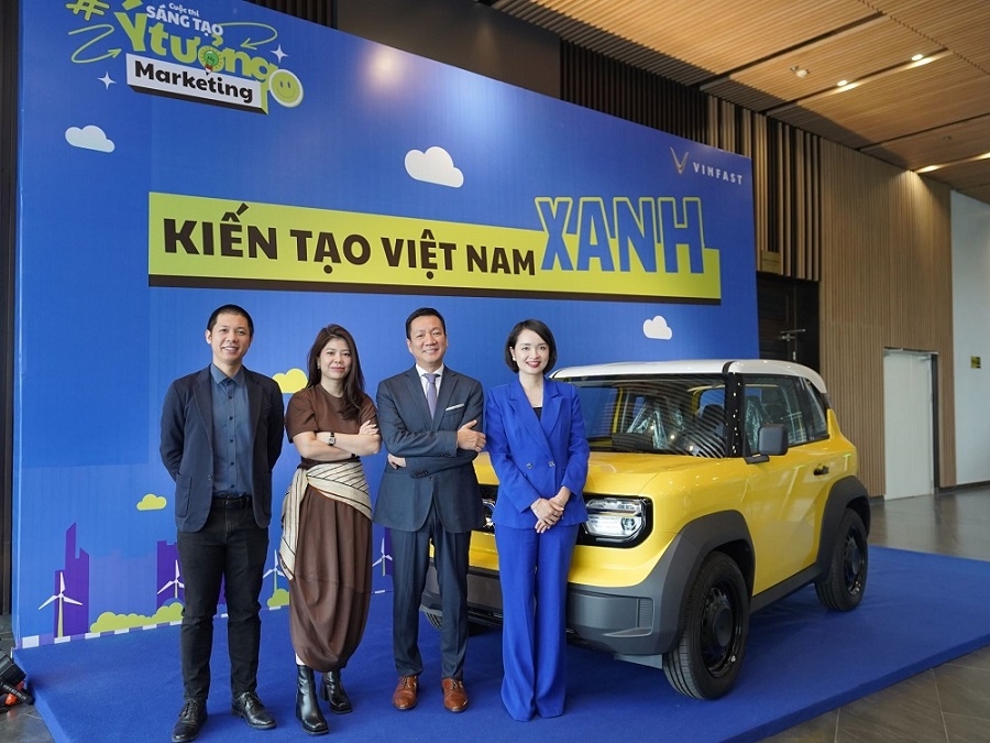 Hội đồng giám khảo cuộc thi tập hợp những chuyên gia nhiều kinh nghiệm trong ngành truyền thông – marketing.