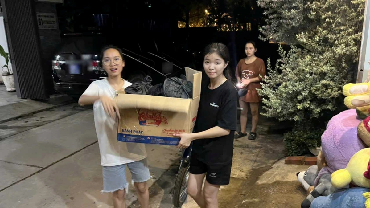 Ngoài chị Hải, cửa hàng nệm Kim Cương Hoa Đại và hàng trăm người dân khác cùng cảnh ngộ nước ngập do lũ lên. Bên cạnh đó Thái Nguyên vẫn mất điện phần lớn thành phố.