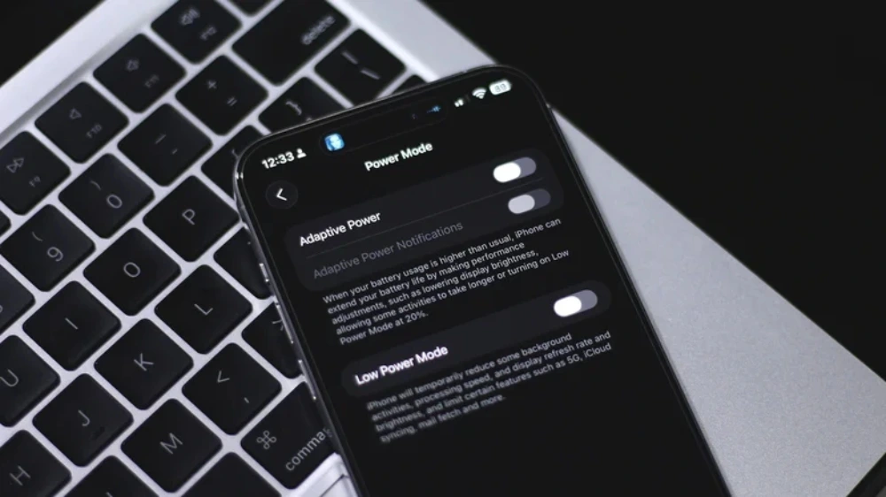 Công suất thích ứng là một trong những tính năng nổi bật để tiết kiệm pin cho iPhone.