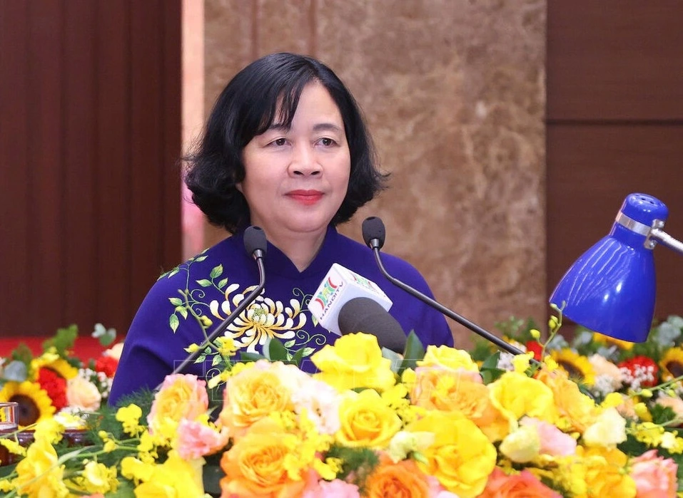 Bà Bùi Thị Minh Hoài, Ủy viên Bộ Chính trị, Bí thư Thành ủy,
Trưởng đoàn Đại biểu Quốc hội thành phố Hà Nội