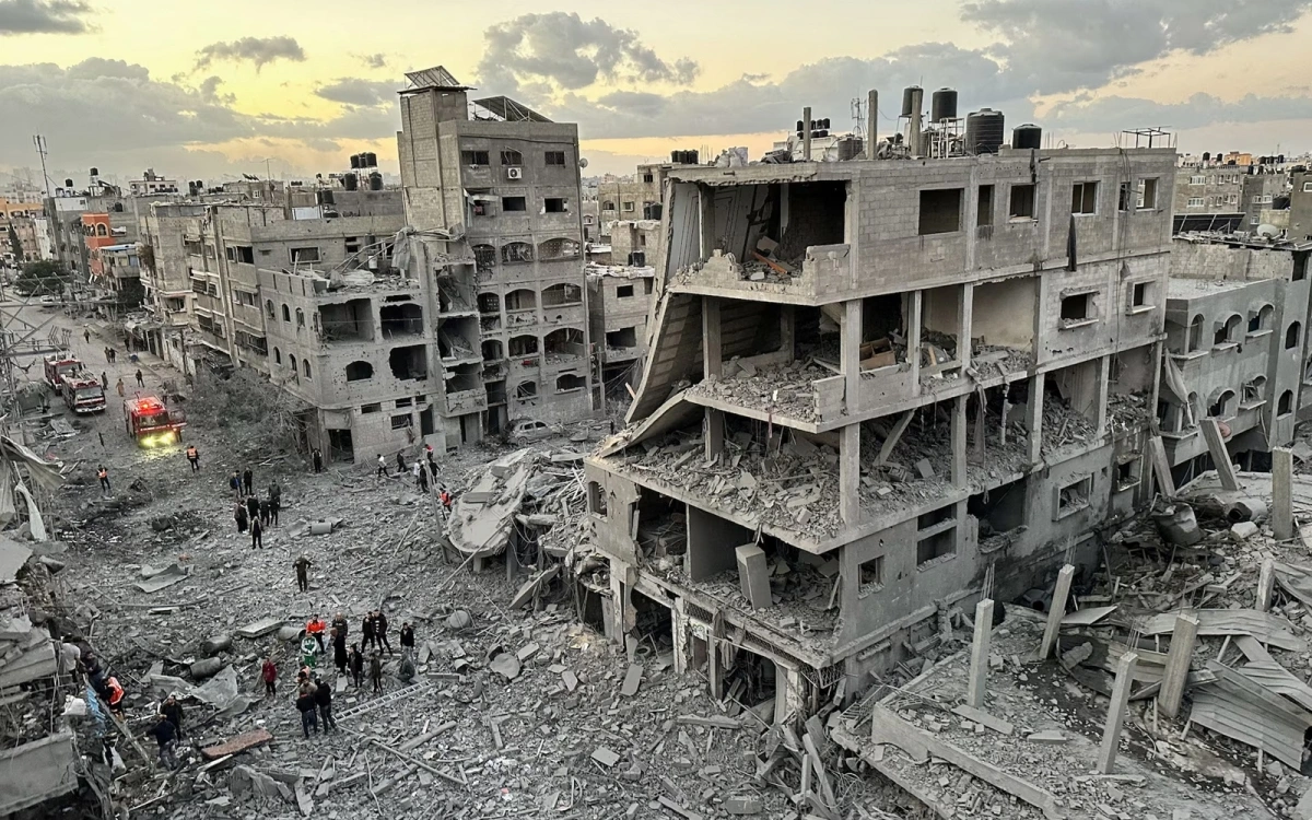 Đống đổ nát tại Gaza sau các cuộc không kích của Israel. Ảnh: Reuters.