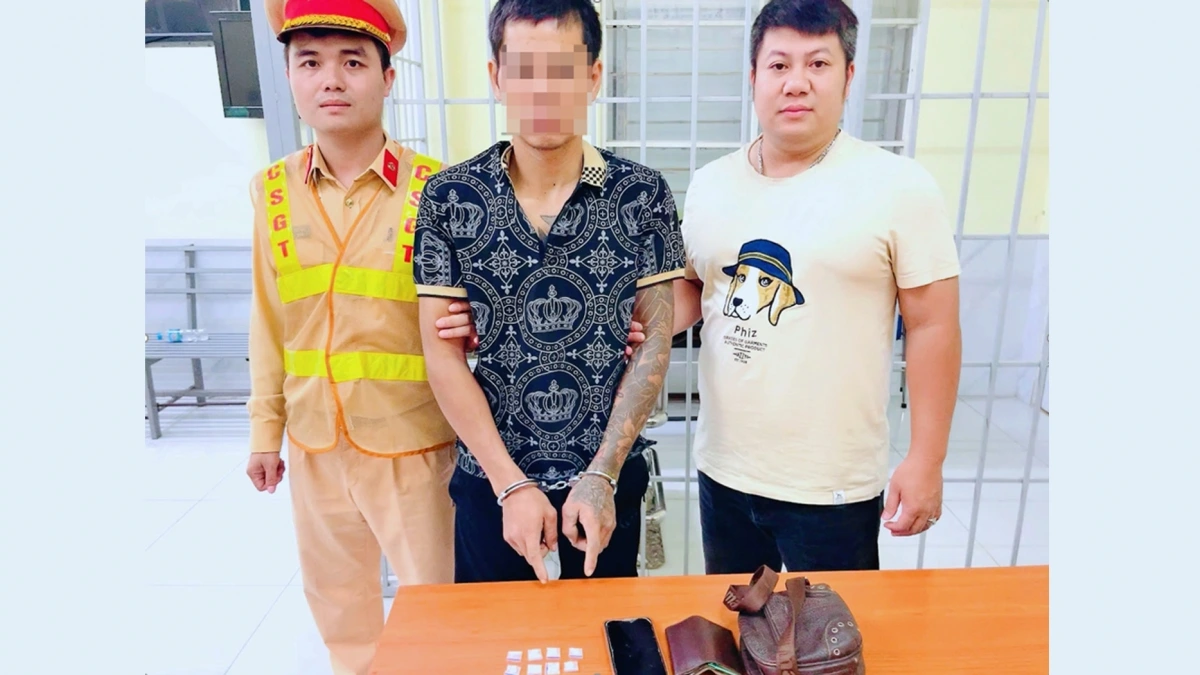 Đối tượng và tang vật tại cơ quan Công an