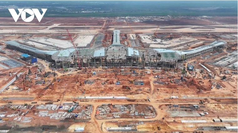 Long Thanh International Airport’s passenger terminal nears completion
