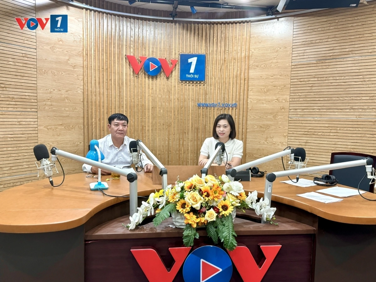 Khách mời chương trình: GS TS Lê Văn Nghị, Giám đốc Phòng Thí nghiệm trọng điểm Quốc gia về động lực học sông biển - Viện Khoa học Thuỷ lợi Việt Nam.