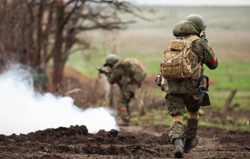 Binh sỹ Nga trên tiền tuyến. Ảnh: TASS