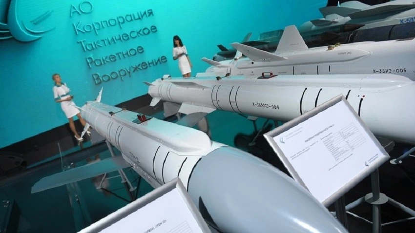 Bom lượn của Nga tại một triển lãm quân sự ở Zhukovsky, Nga. Ảnh: Sputnik