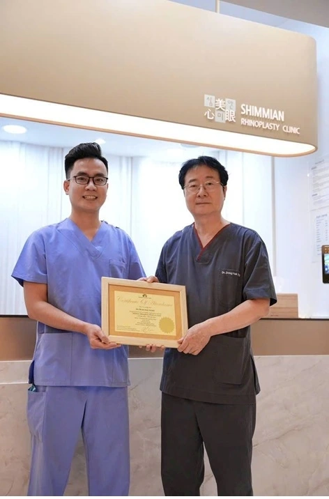Bác sĩ Trần Đại Toàn hoàn thành khoá đào tạo nâng cao cấu trúc mũi tại Hàn Quốc