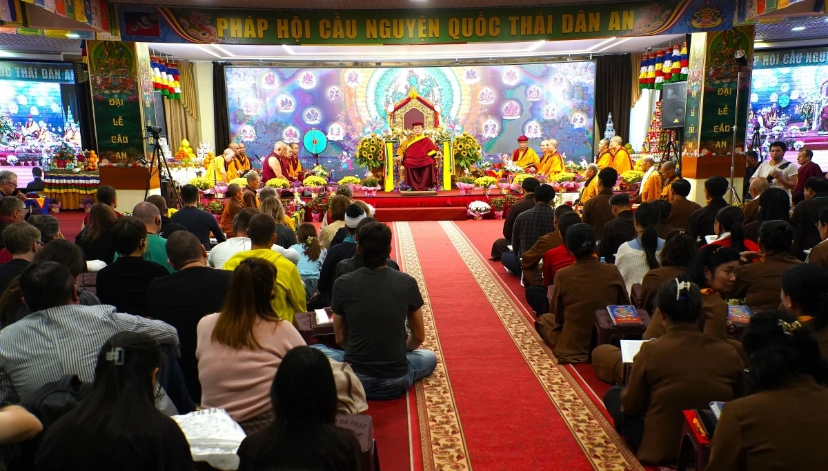 Buổi lễ cầu an đã thu hút sự quan tâm và tham dự của đông đảo tăng ni, phật tử cả 2 nước Việt Nam, LB Nga.