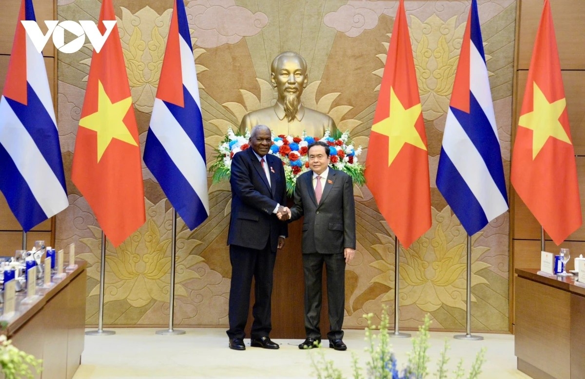 Chủ tịch Quốc hội Trần Thanh Mẫn và Chủ tịch Quốc hội Chính quyền nhân dân, Chủ tịch Hội đồng Nhà nước Cộng hòa Cuba Esteban Lazo Hernandez