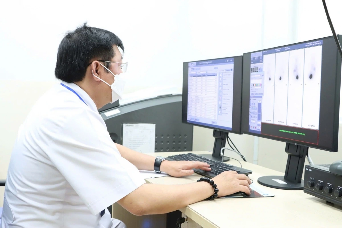 Chụp kỹ thuật xạ hình xương hiện đại tại Bệnh viện Ung bướu TP.HCM (Ảnh BV Ung bướu)