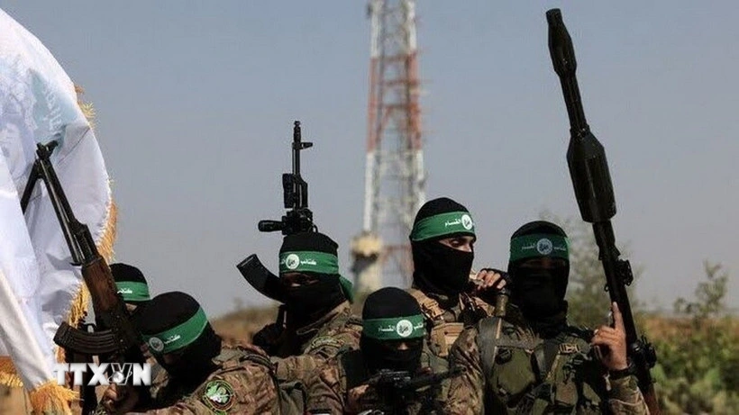 Các tay súng Lữ đoàn Al-Qassam, một cánh quân của Phong trào Hồi giáo Hamas. (Ảnh: IRNA/TTXVN)