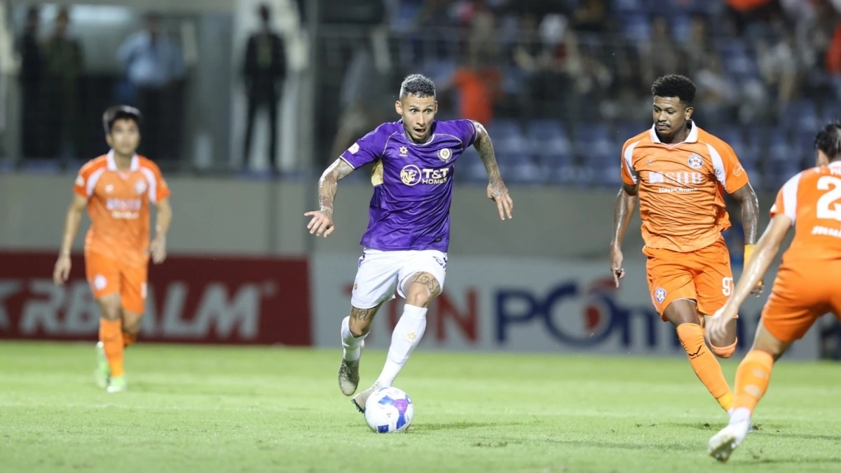 Ngoại binh Fernando của Hà Nội FC thi đấu ấn tượng tại vòng 6. (Ảnh: VPF). 