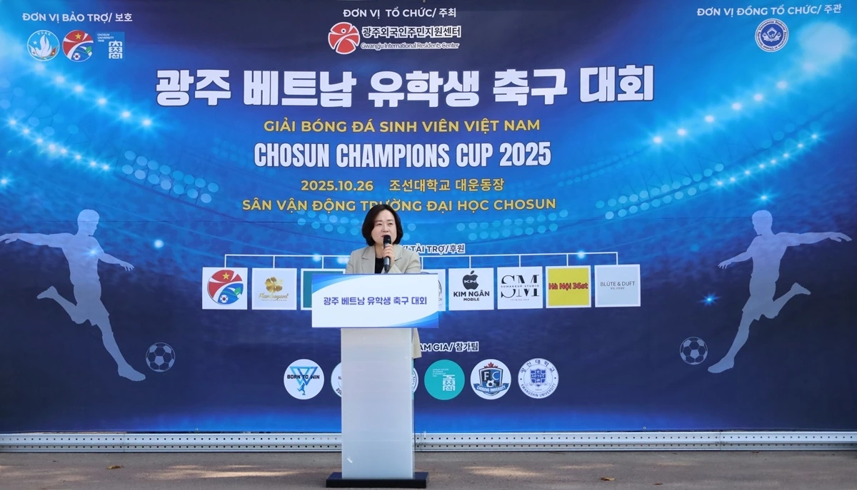 Thay mặt chính quyền sở tại, bà Kim Min Su - Trưởng phòng Trung tâm Hỗ trợ Cư dân người nước ngoài thành phố Gwangju cho biết: “Tại Gwangju hiện nay, sinh viên Việt Nam đang chiếm đa số và cũng tích cực hoạt động tại khu vực. Sự kiện Giải bóng đá Chosun Champions Cup năm nay cũng là một trong những sân chơi tiêu biểu, giúp gắn kết các bạn sinh viên tại khu vực”.
