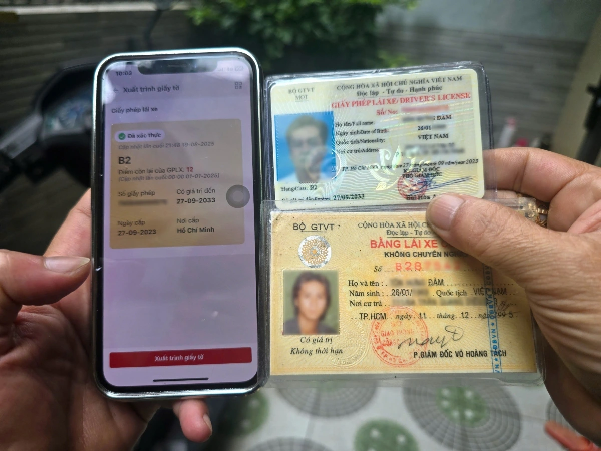 Từ nay đến 31/12, Phòng Cảnh sát giao thông (CSGT) - Công an TP.HCM phối hợp với Công an cấp xã tổng rà soát, đối chiếu, làm sạch dữ liệu thông tin phương tiện, chủ xe và người lái xe. (Ảnh: PC08)
