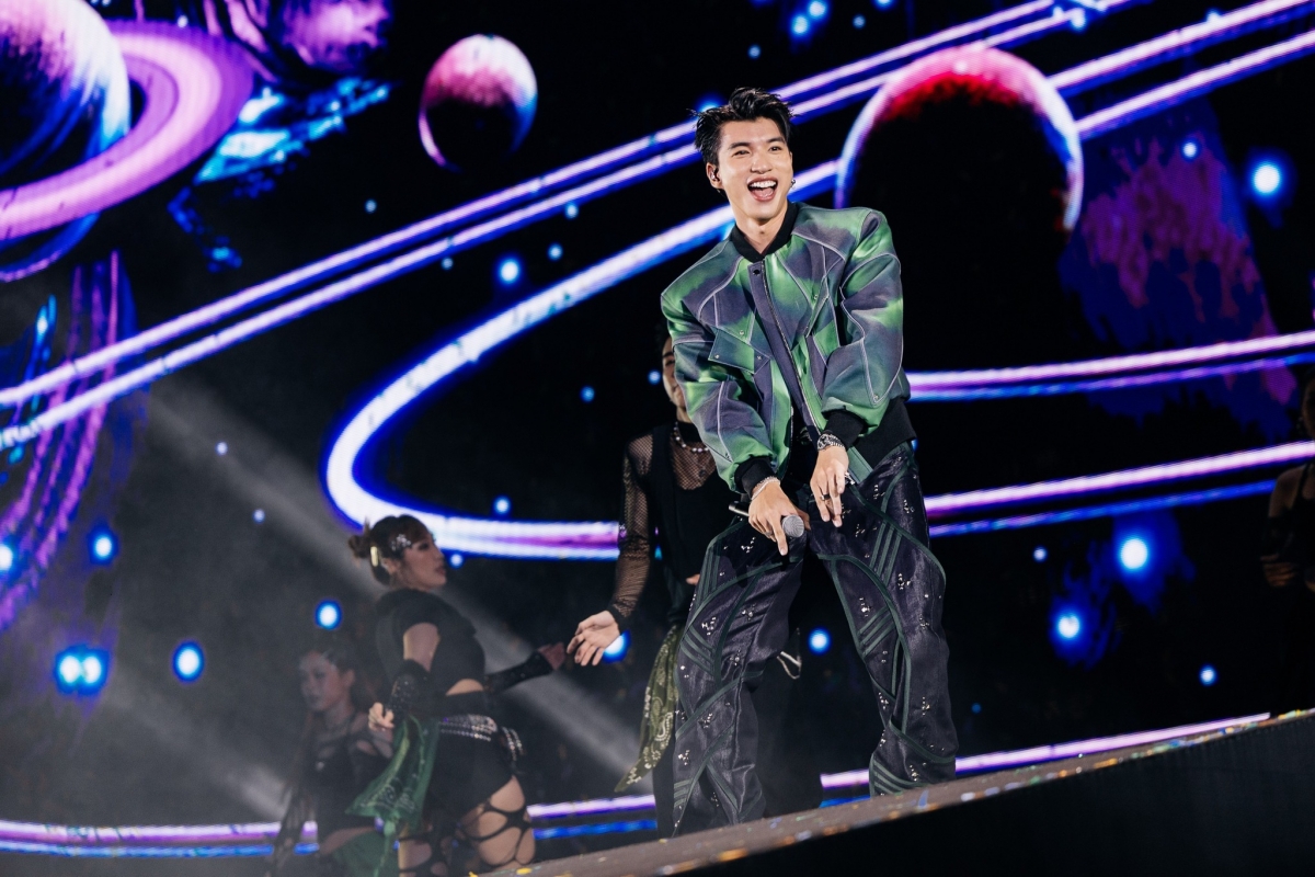 Ngoài ra, hàng loạt các ca sĩ, rapper khác cũng bị nhắc tên, như: Pháo, HIEUTHUHAI, Bray – Đạt G Andree – Bình Gold, nhóm CLME,... cũng bị nhắc tên. (Ảnh: FB HIEUTHUHAI)