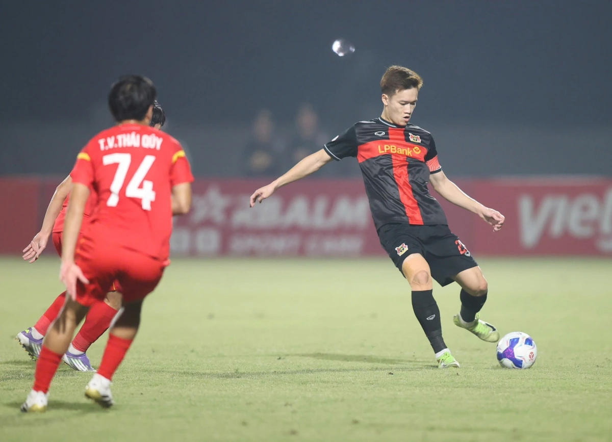 Hoàng Đức và các đồng đội có thời cơ bứt phá trên bảng xếp hạng V-League. (Ảnh: VPF).