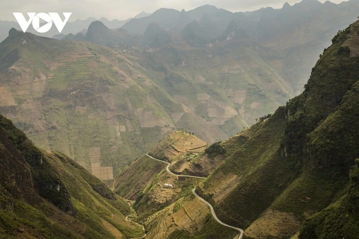 Ha Giang Loop, nicknamed Happiness Road, has been attracting adventure seekers for about a decade.