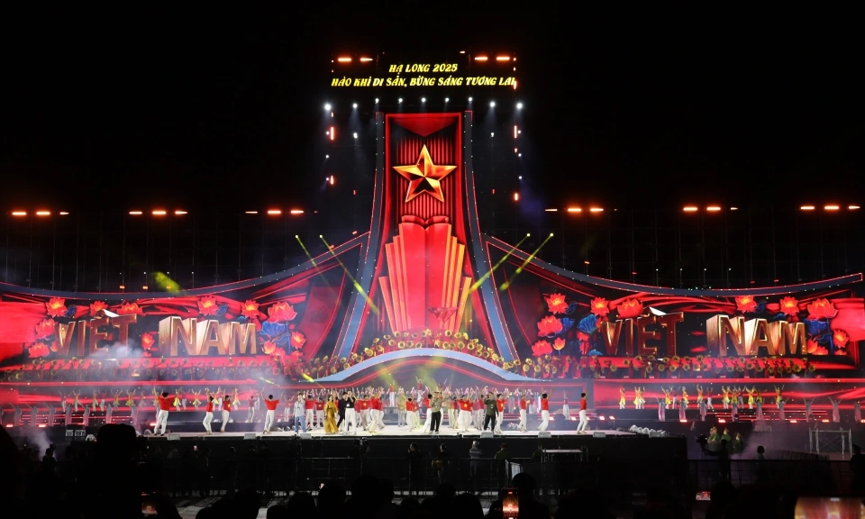 Concert Hạ Long 2025 diễn ra tối 29/10. (Ảnh: Báo Quảng Ninh)