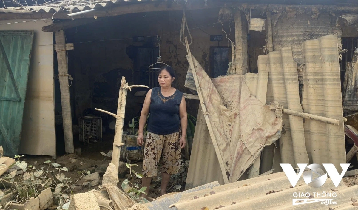 Ghi nhận tại phường Linh Sơn, Thái Nguyên, nhà cửa người dân tan hoang sau khi nước rút