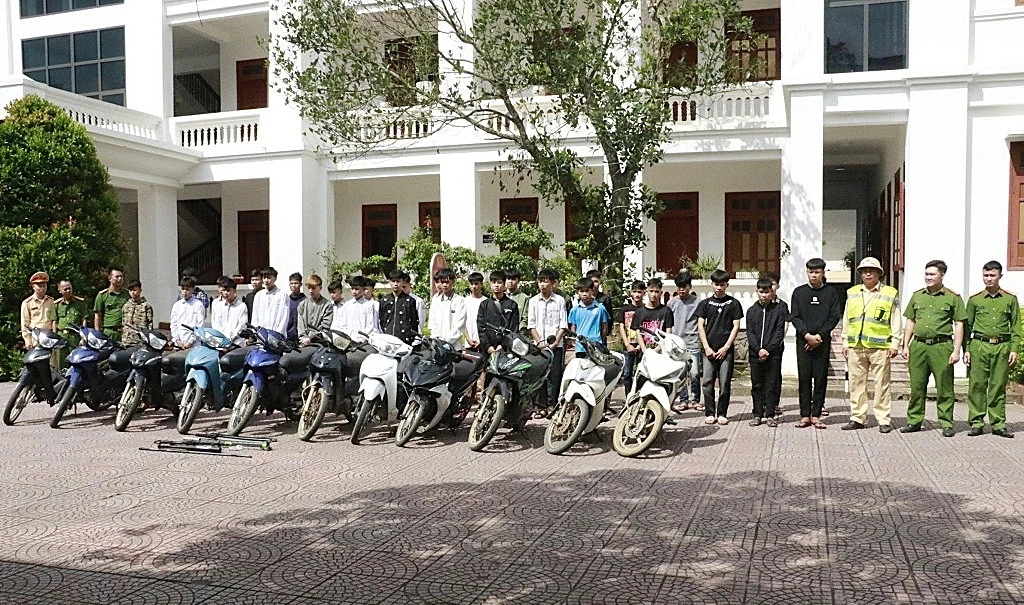 Hàng chục đối tượng gây rối trật tự công cộng bị triệu tập, bắt giữ.