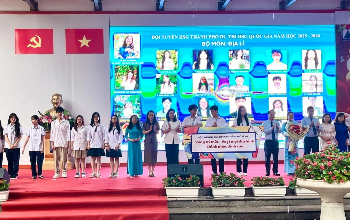 Hà Nội công bố 13 đội tuyển tham dự kỳ thi chọn học sinh giỏi quốc gia.