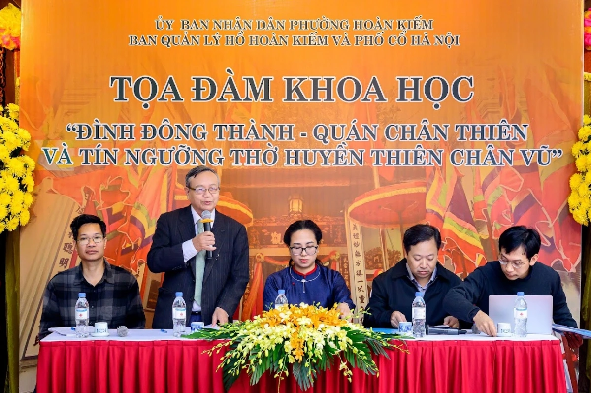 Tọa đàm khoa học “Đình Đông Thành – Quán Chân Thiên với tín ngưỡng thờ Đức Huyền Thiên Chân Vũ”.