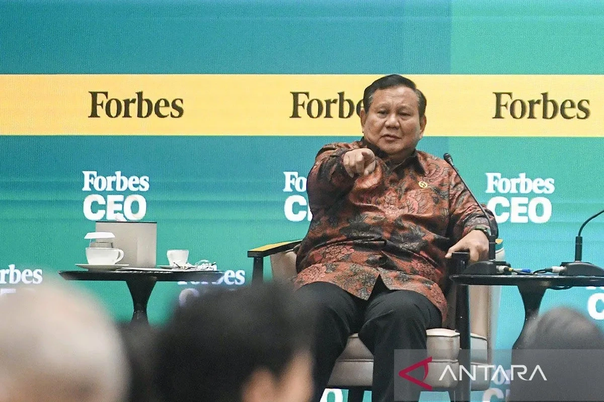 Tổng thống Prabowo phát biểu tại Hội nghị CEO Toàn cầu của Forbes tại Jakarta hôm 15/10. Ảnh: Antara