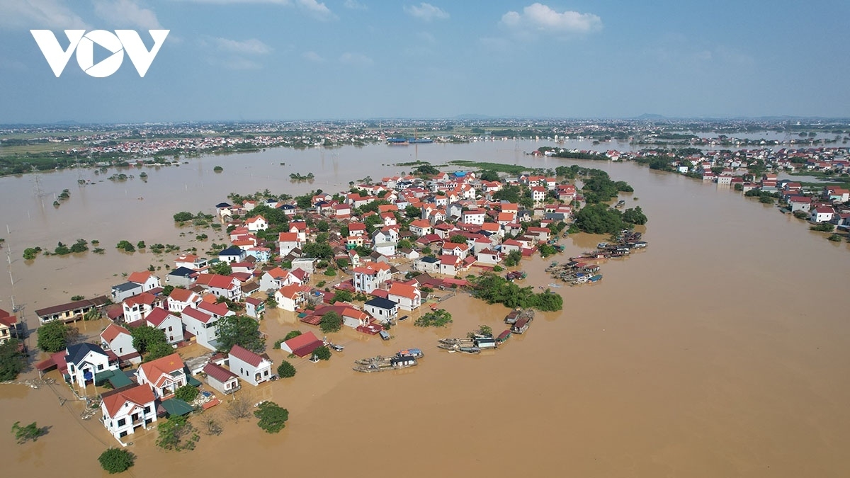 Lũ sông Cầu, sông Cà Lồ tại Hà Nội đang ở mức rất cao nguy cơ gây ngập lụt cho 8 xã, có nơi được cảnh báo ngập sâu trên 0.6m.