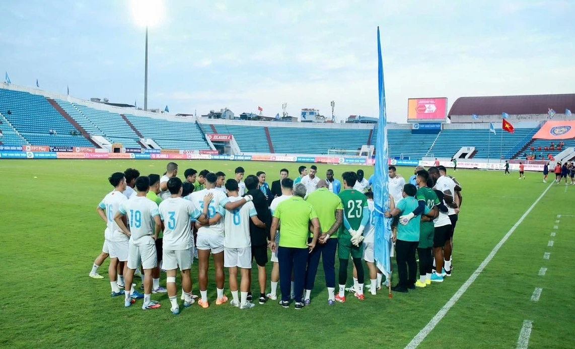 CLB Nam Định đang gặp khủng hoảng phong độ.