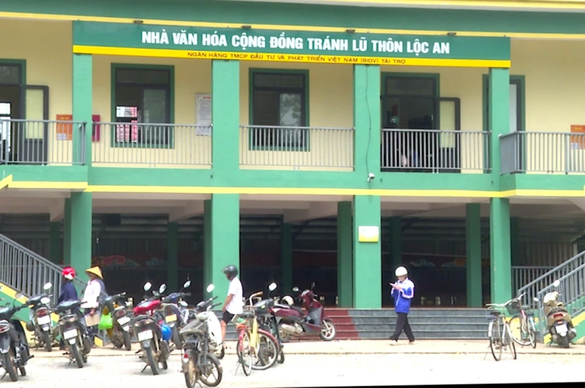 Nhà văn hóa cộng đồng tránh lũ thôn Lộc An có thể đón khoảng 300 người tránh lũ