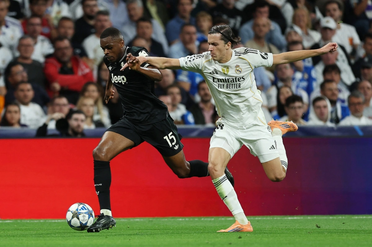 Hàng phòng ngự Juventus vẫn đứng vững trước áp lực tấn công từ Real Madrid (Ảnh: Reuters)