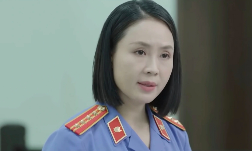 Tạo hình của Hồng Diễm trong "Lằn ranh"