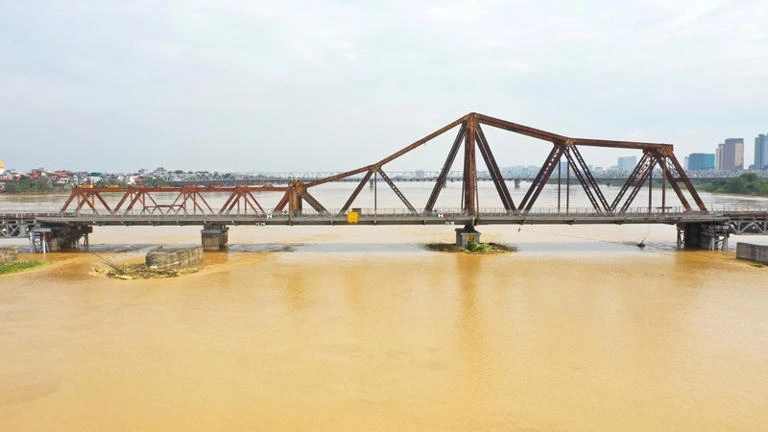 Lũ lên trên báo động I ở Long Biên (Hà Nội). Ảnh minh hoạ: Hiếu Duy
