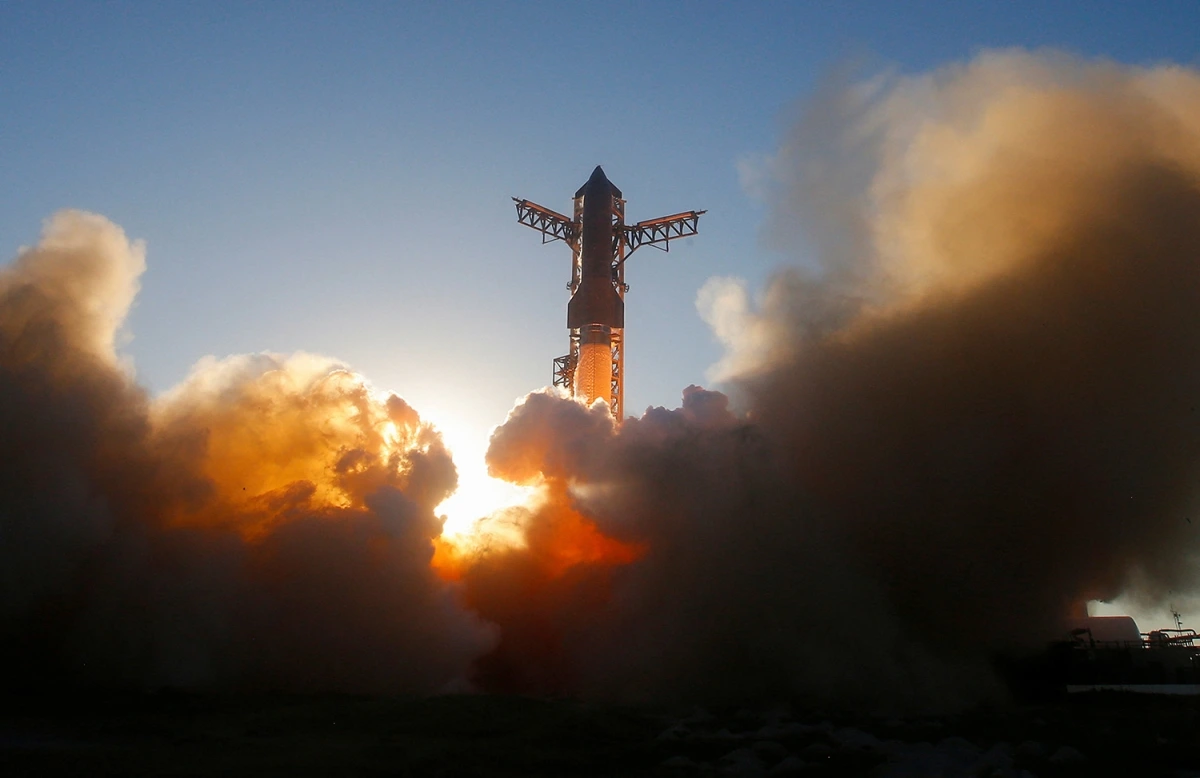 Cuộc thử nghiệm Starship lần thứ 11 diễn ra tại bãi phóng Starbase, bang Texas (Mỹ), ngày 13/10/2025. Ảnh: Reuters