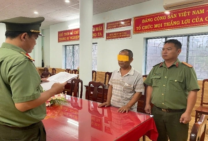 Công an tỉnh An Giang tống đạt Quyết định khởi tố vụ án, khởi tố bị can và thi hành Lệnh bắt bị can Sử Thanh Hoài