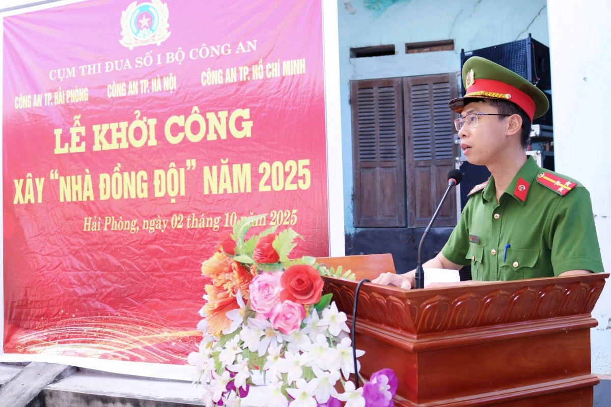 Thượng úy Nguyễn Văn Dũng bày tỏ lòng biết ơn sâu sắc tới Đảng ủy, Ban Giám đốc Công an các đơn vị thuộc Cụm thi đua số 1