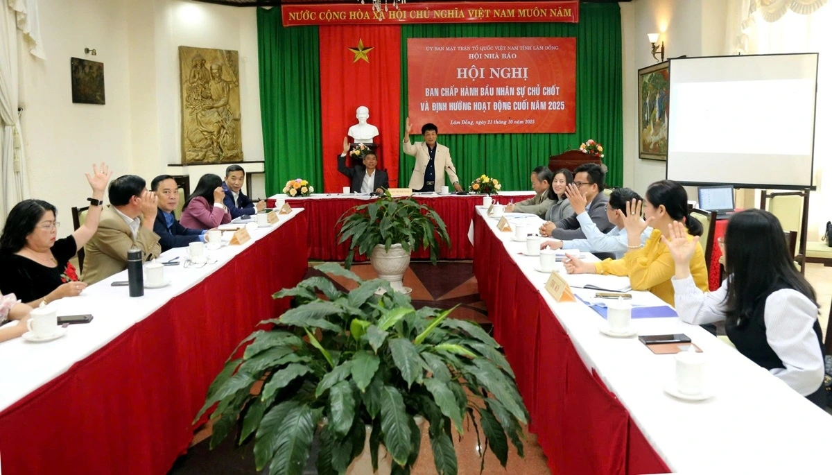 Toàn cảnh hội nghị trực tiếp. Ảnh: N.L