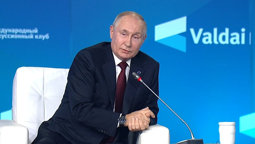 Tổng thống Putin phát biểu tại Câu lạc bộ thảo luận quốc tế Valdai. Ảnh: Reuters
