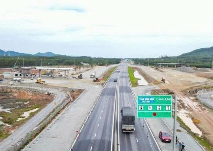 Trạm dừng nghỉ cao tốc Bắc- Nam đoạn qua Nghệ An đang bị chậm tiến độ