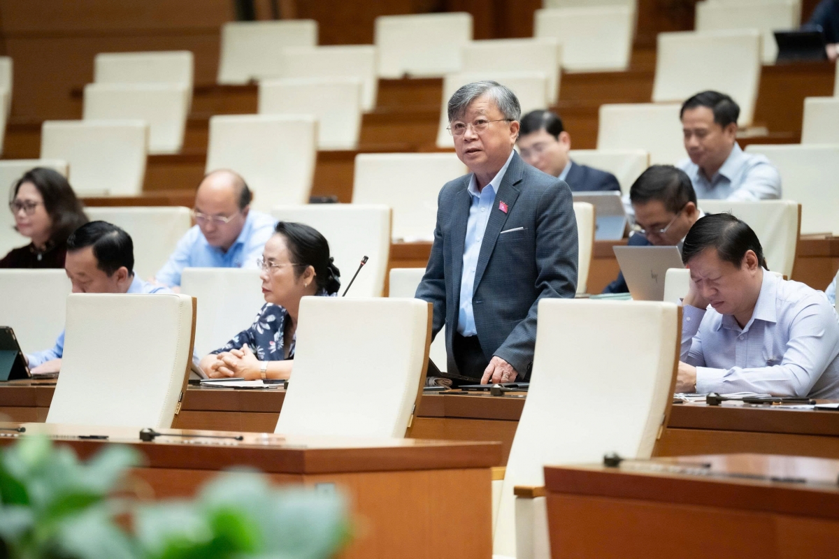ĐBQH Trương Trọng Nghĩa cho rằng, phát triển đào tạo và thu hút nhân tài là một nhu cầu bắt buộc và cấp bách. Ảnh Quốc hội.