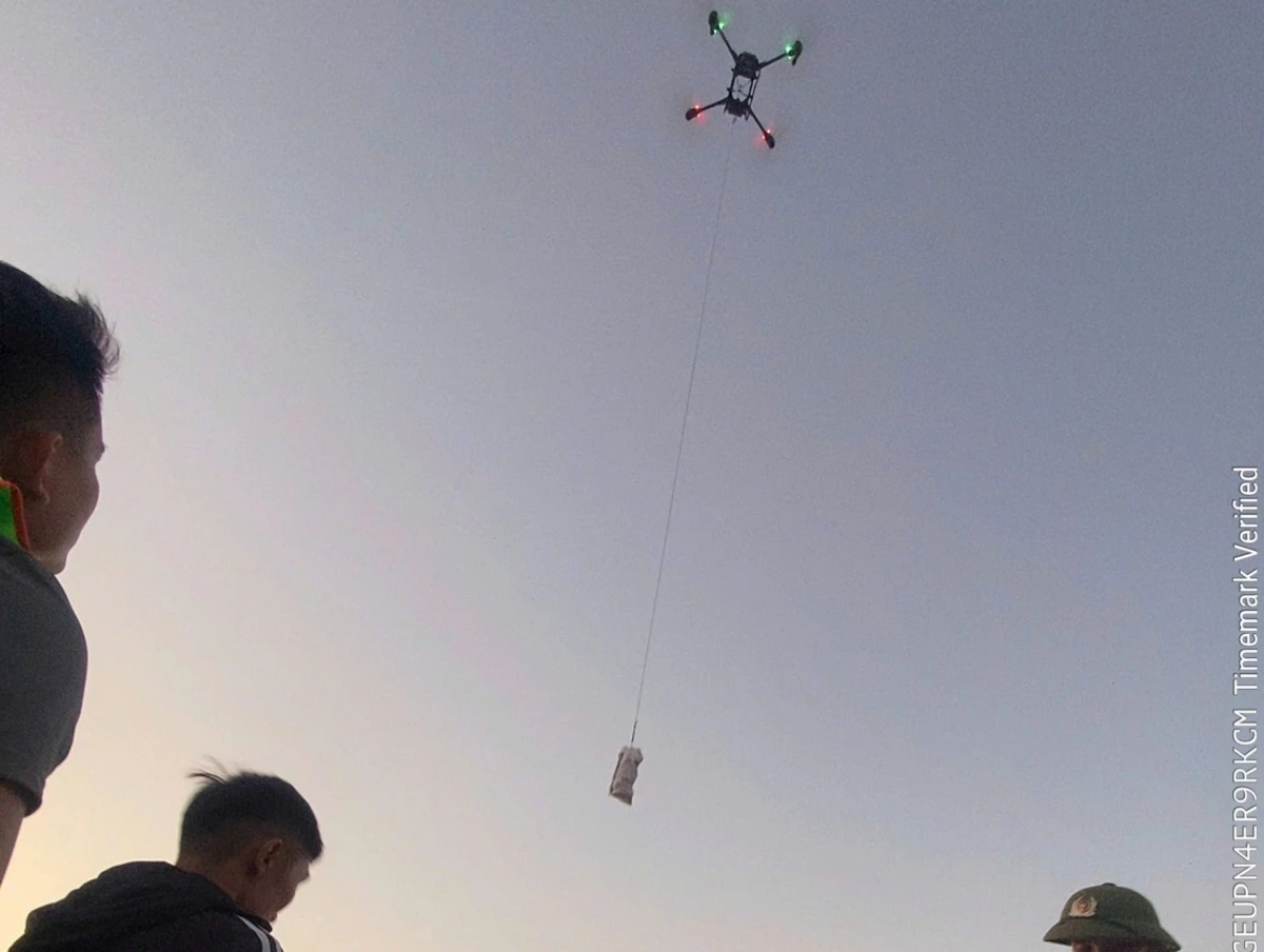UAV nông nghiệp có thể nâng tối đa 50kg
