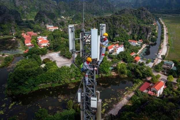 Viettel quyết tâm hoàn thành lắp mới 22.000 trạm phát sóng 5G trong năm 2025