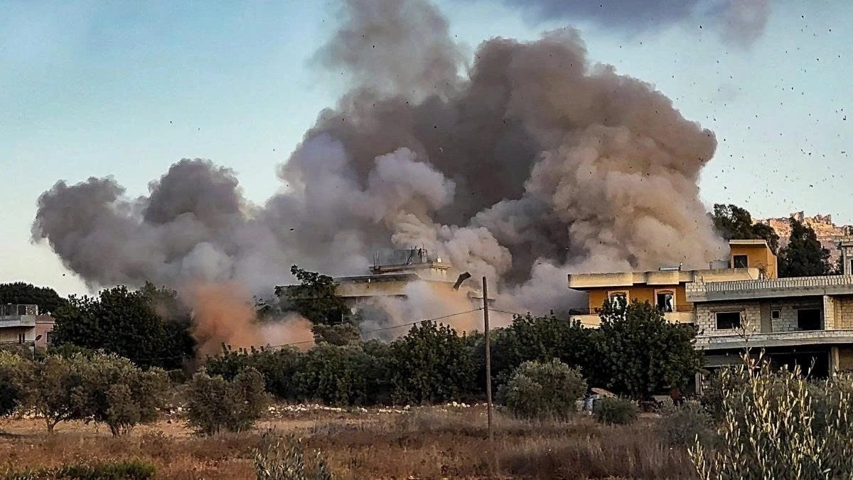 Israel không kích vào một tòa nhà tại Lebanon. Ảnh: Reuters