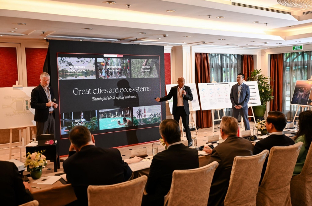 Các phiên trình bày diễn ra trong không khí chuyên nghiệp và cởi mở, sôi nổi nhằm tìm ra phương án thiết kế xứng tầm với quy mô của CHKQT Gia Bình