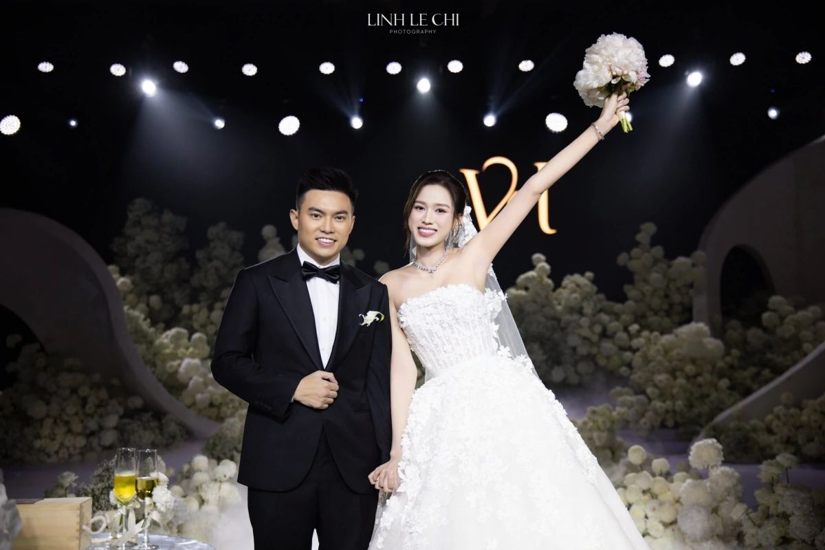 Hoa hậu Đỗ Thị Hà kết hôn cùng thiếu gia Nguyễn Viết Vương (Ảnh: Linh Lê Chí)